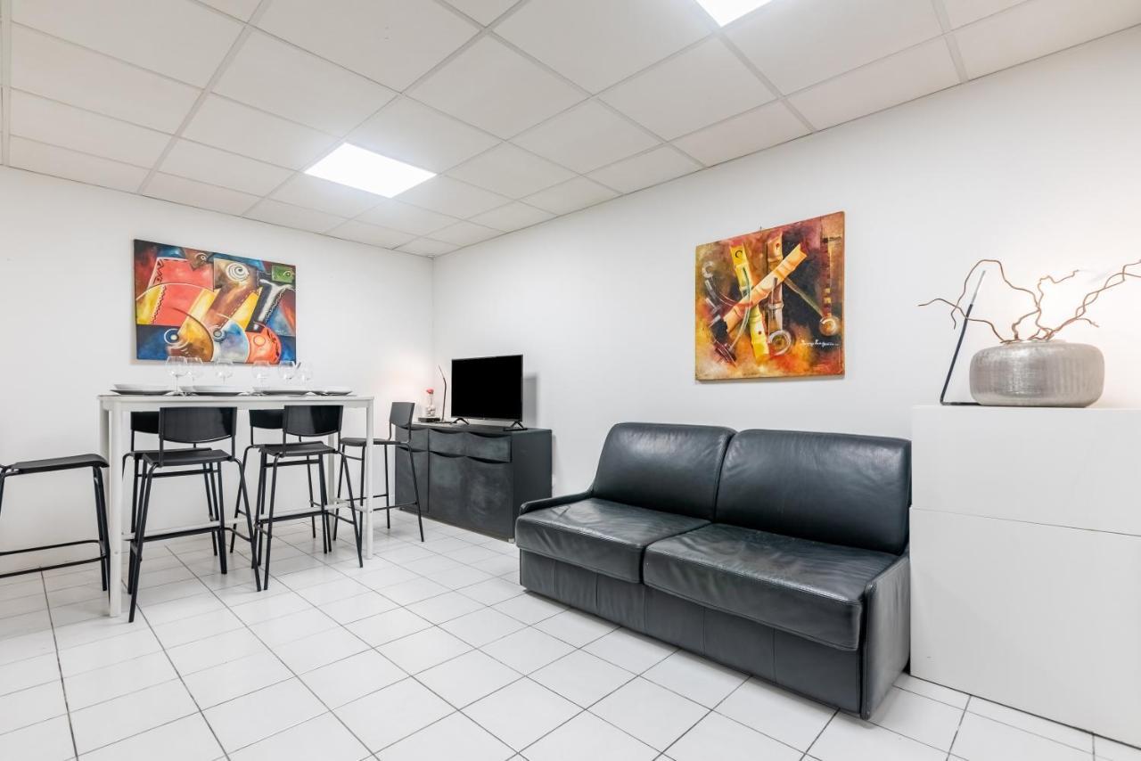 Triplex Magenta Quest Paris Exterior foto